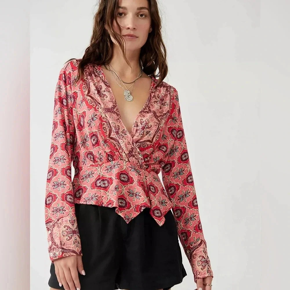 Free People Falling for You Floral Print Peplum Top Boho Blouse. XS